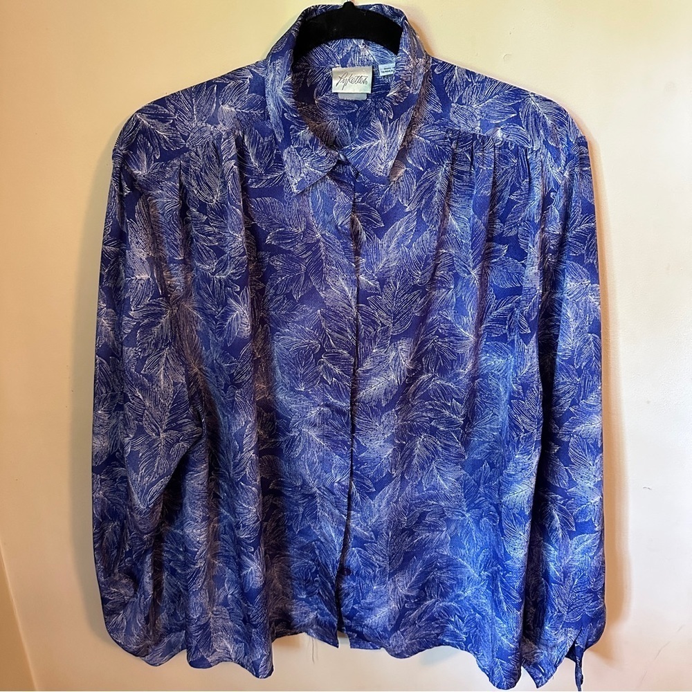 Vintage Blue/Purple Floral Blouse | Size Tag Worn, Fits Large & XLarge - Picture 2 of 8